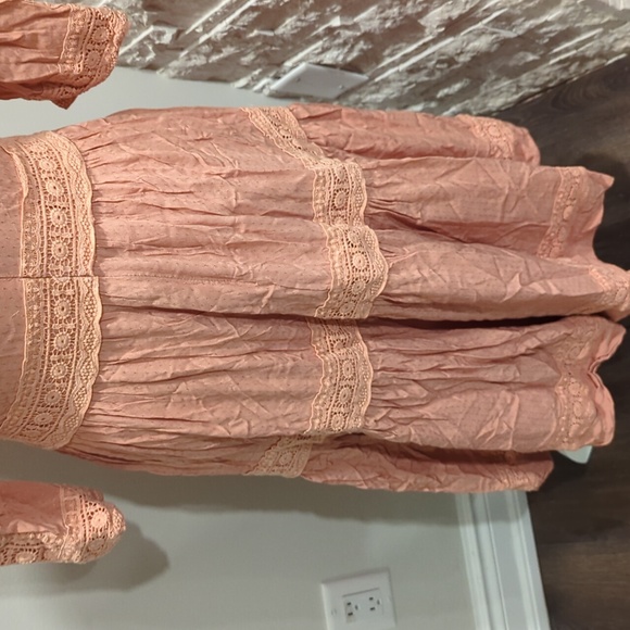 Maple & Cliff blush prairie style dress with crochet lace trim - Picture 6 of 8